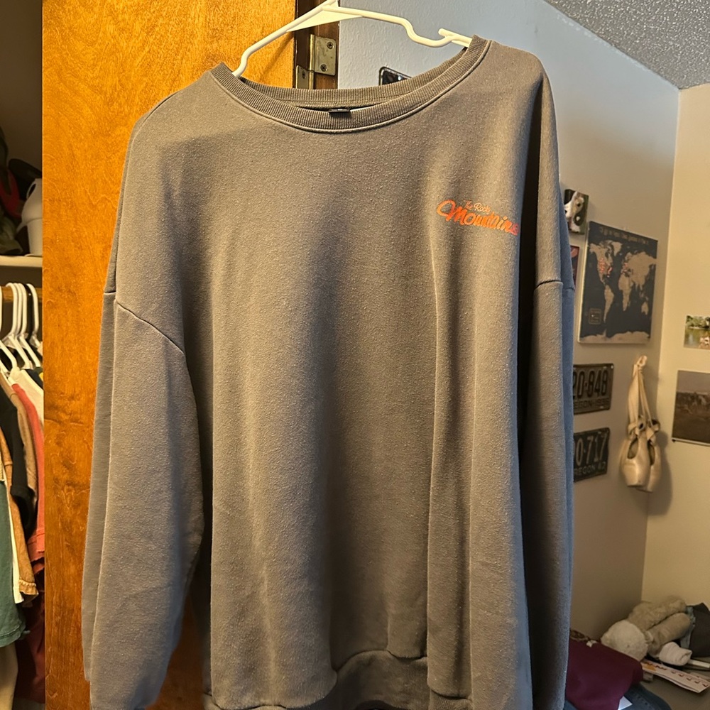 Gray Crewneck Sweatshirt with Orange Embroidery